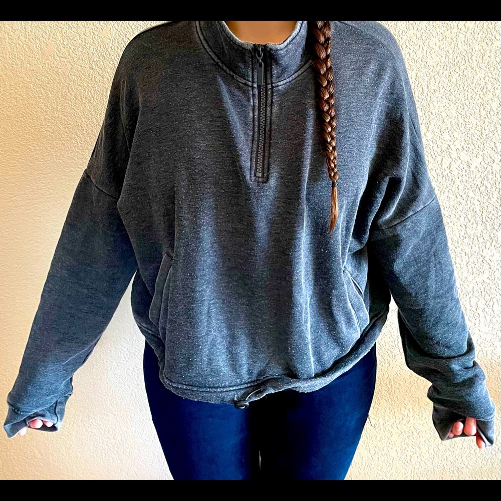 Charcoal Grey XL Aeropostale Long Sleeve/Crop Top